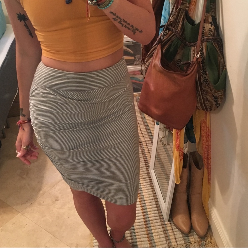 Lululemon Women’s Casual Activewear Skirt - Size 6